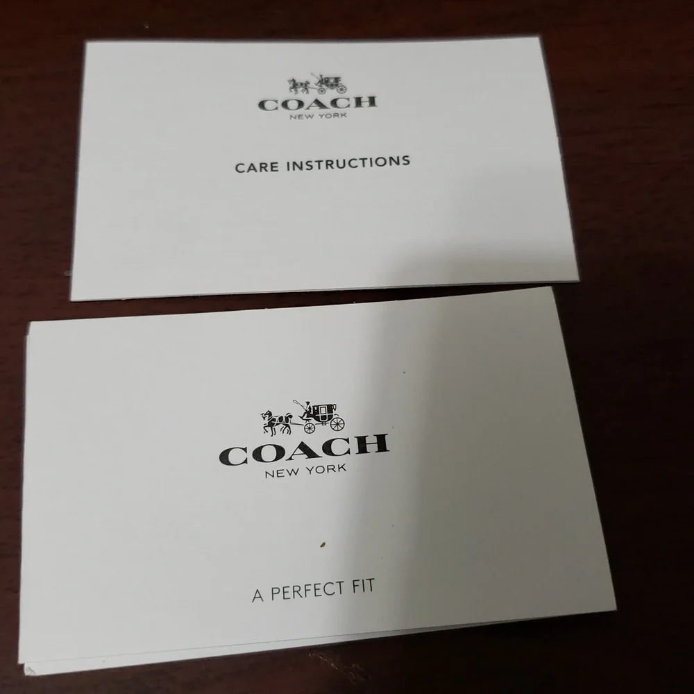 Coach Pebbled Leather Double Corner Zip Compartment Wristlet NWT‎ (TAN ONLY)